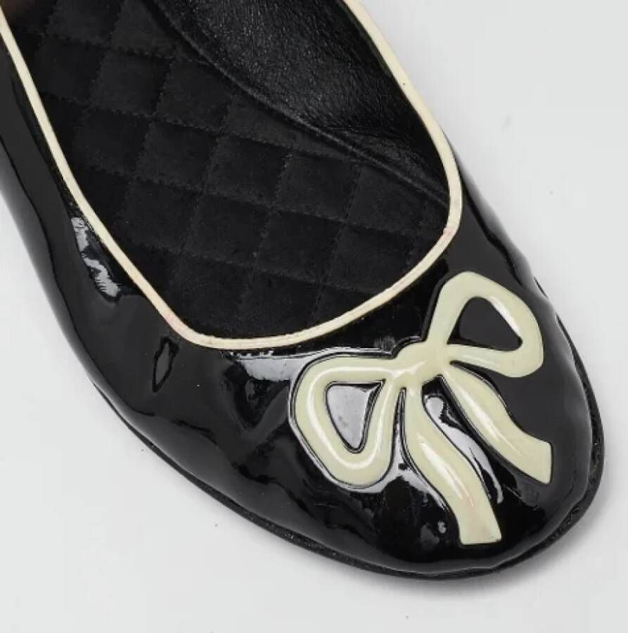 Dolce & Gabbana Pre-owned Leather flats Black Dames