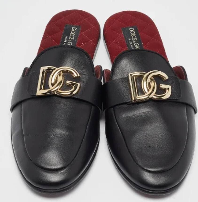 Dolce & Gabbana Pre-owned Leather flats Black Dames