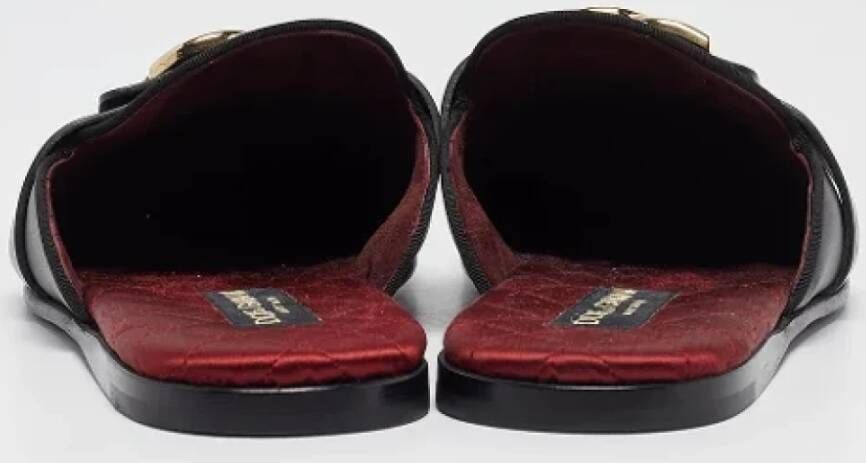 Dolce & Gabbana Pre-owned Leather flats Black Dames