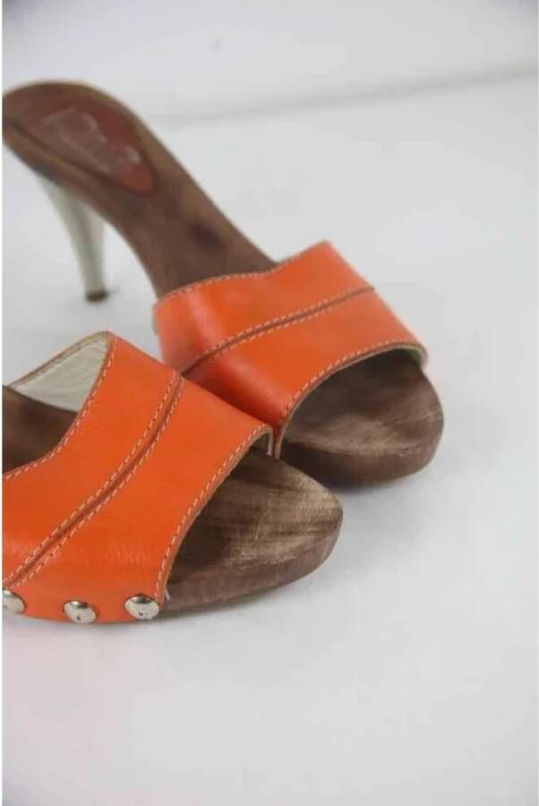 Dolce & Gabbana Pre-owned Leather sandals Orange Dames