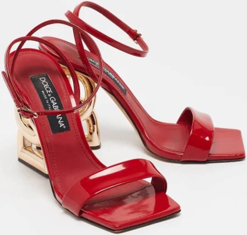 Dolce & Gabbana Pre-owned Leather sandals Red Dames