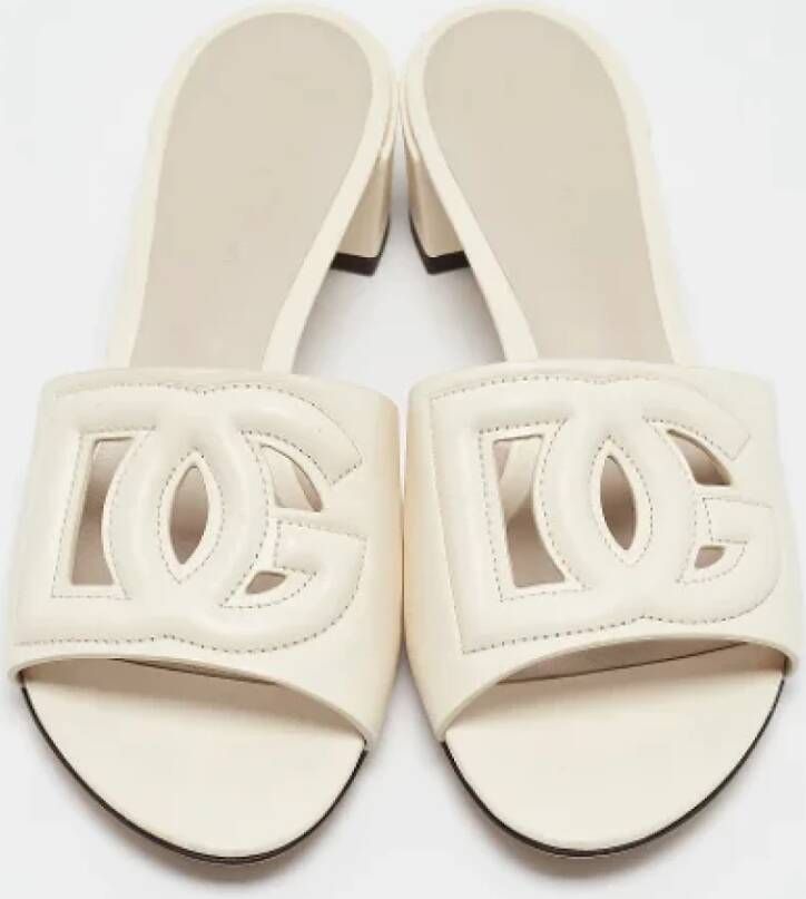 Dolce & Gabbana Pre-owned Leather sandals White Dames