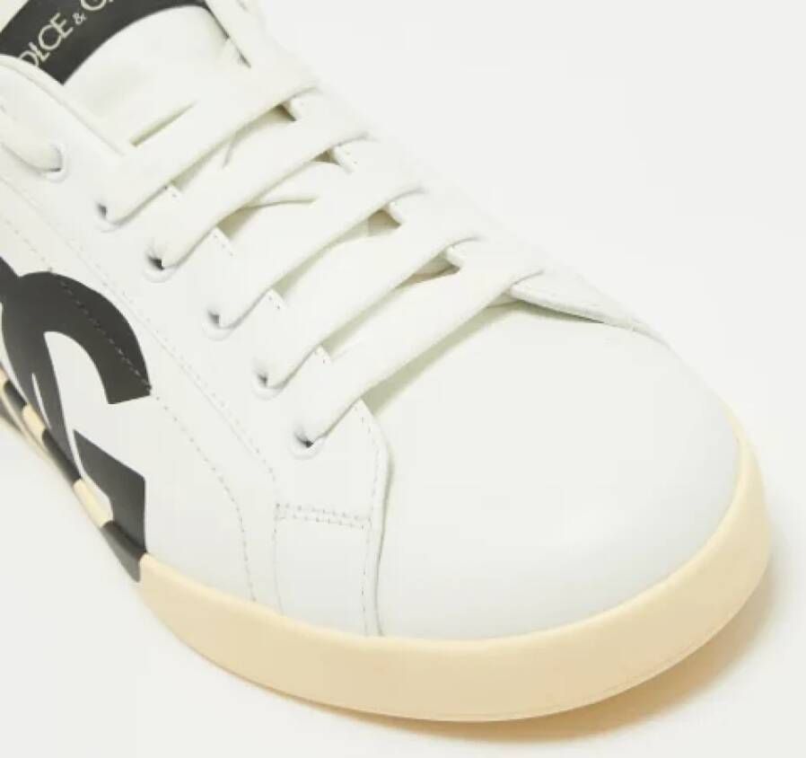 Dolce & Gabbana Pre-owned Leather sneakers White Heren