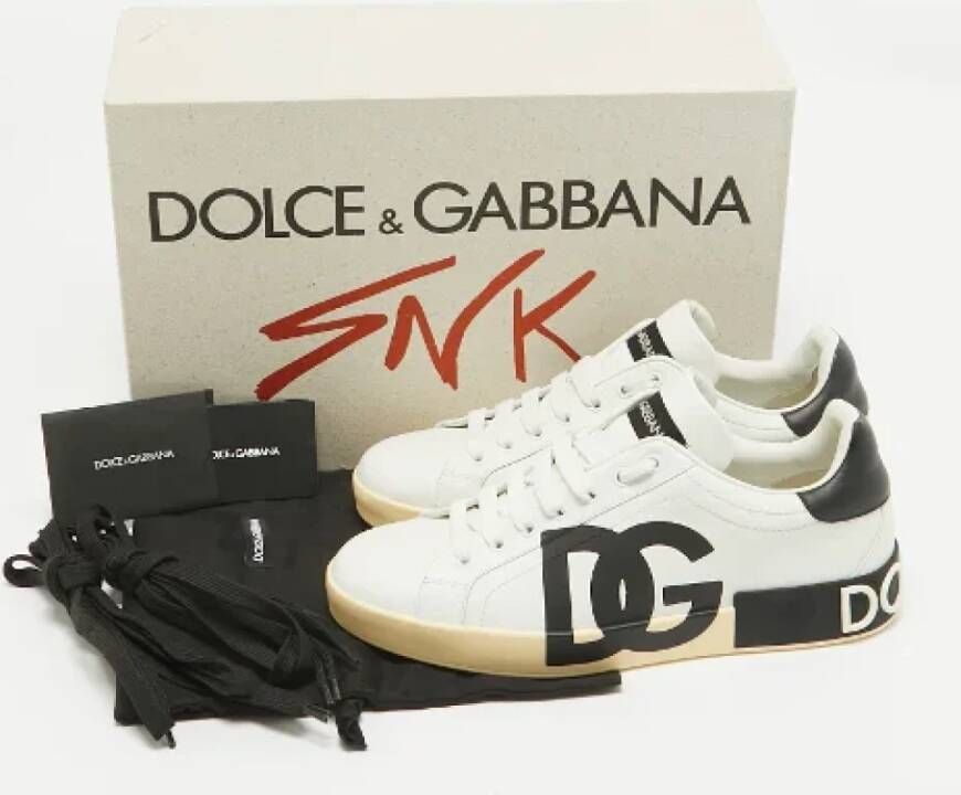 Dolce & Gabbana Pre-owned Leather sneakers White Heren