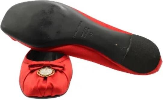 Dolce & Gabbana Pre-owned Satin flats Red Dames