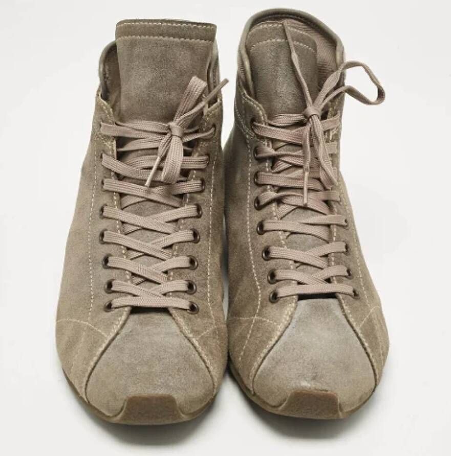 Dolce & Gabbana Pre-owned Suede sneakers Gray Heren