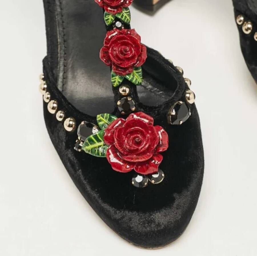 Dolce & Gabbana Pre-owned Velvet heels Black Dames