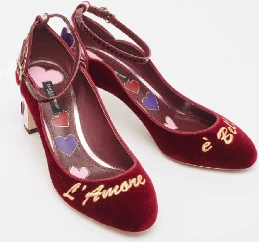 Dolce & Gabbana Pre-owned Velvet heels Red Dames