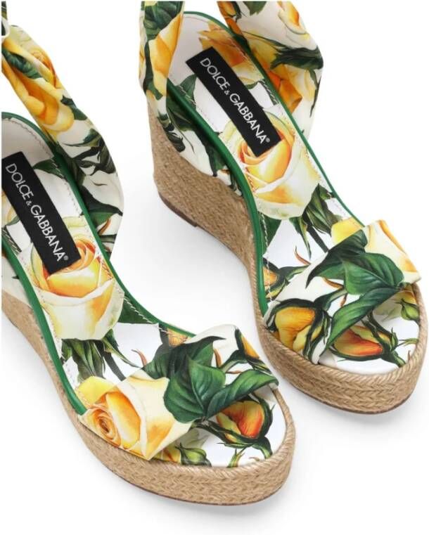 Dolce & Gabbana Sandalen met Bloemenprint en Sleehak Yellow Dames