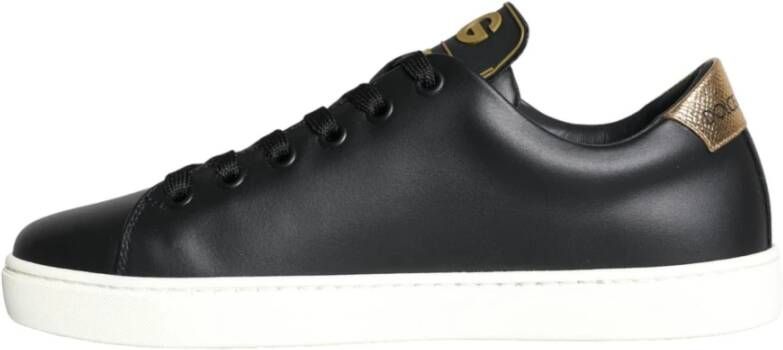 Dolce & Gabbana Zwarte Sacred Heart Studded Sneakers Black Dames