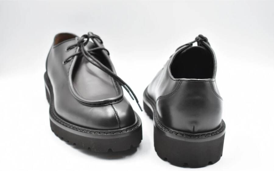 Doucal's Donkerbruine Veterschoenen Elegante Stijl Black Heren