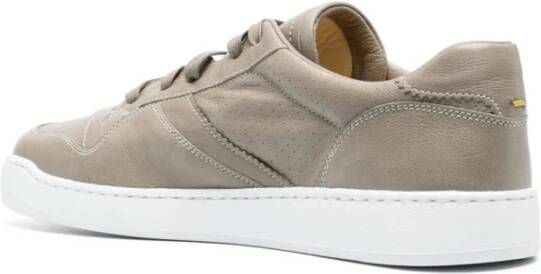 Doucal's Geperforeerde Leren Sneakers Beige Heren