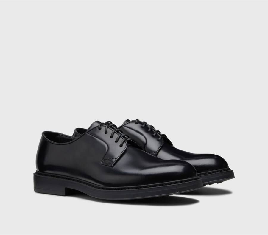 Doucal's Italiaanse leren schoenen naadloos ontwerp Blake constructie Black Heren