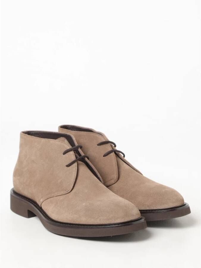 Doucal's Suede Chukka laars met Blake constructie Beige Heren