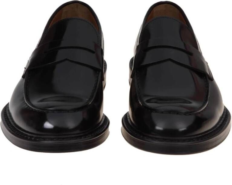 Doucal's Zwarte Leren Loafers Klassieke Stijl Black Heren