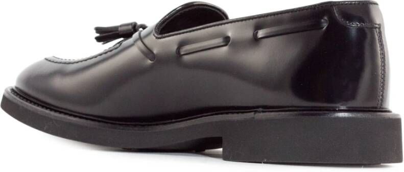 Doucal's Zwarte leren loafers met kwastjes Black Heren