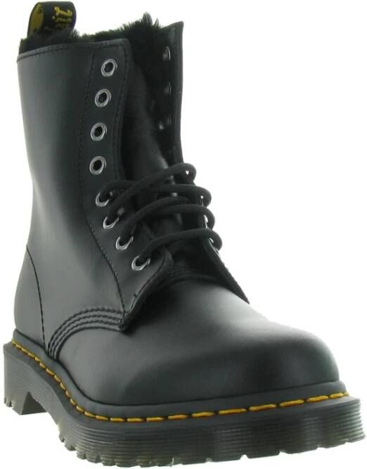 Dr. Martens Serena Winterlaarzen Black Dames