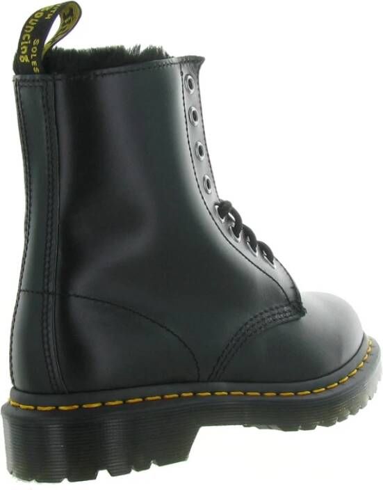 Dr. Martens Serena Winterlaarzen Black Dames