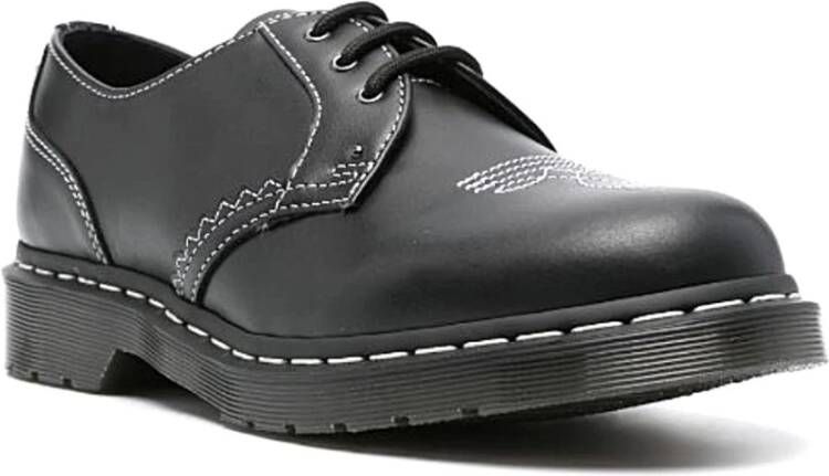 Dr. Martens Stijlvolle buitenschoenen voor avonturen Black Dames