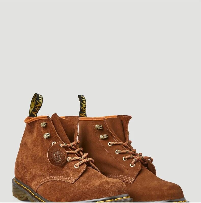 Dr. Martens Suède Veterschoenen met Geribbelde Zool Brown Heren