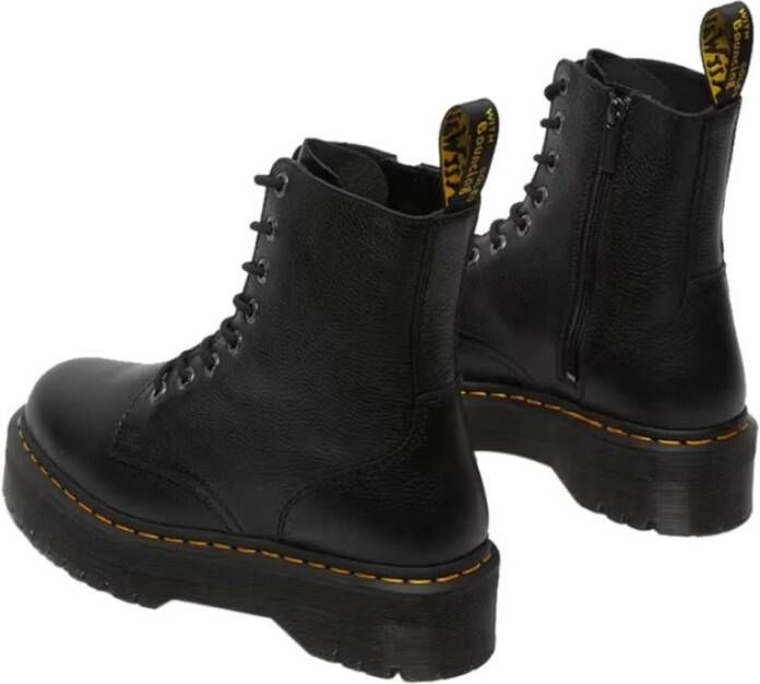 Dr. Martens Zwarte Enkellaars Iconische Stijl Black Dames