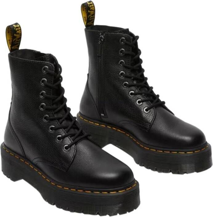 Dr. Martens Zwarte Enkellaars Iconische Stijl Black Dames