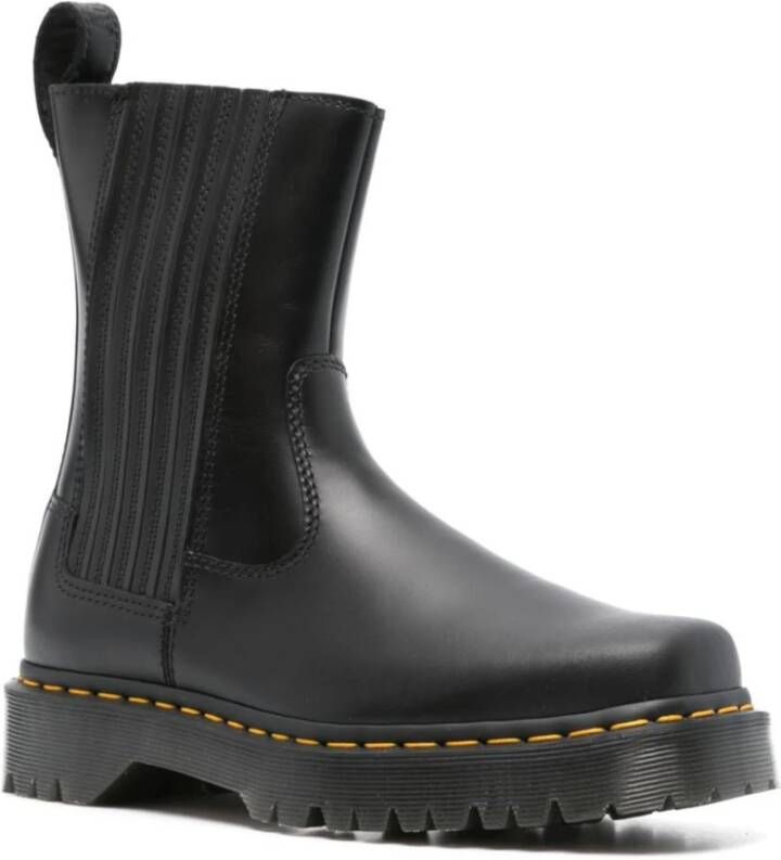 Dr. Martens Zwarte leren enkellaarzen met zijrits Black Dames