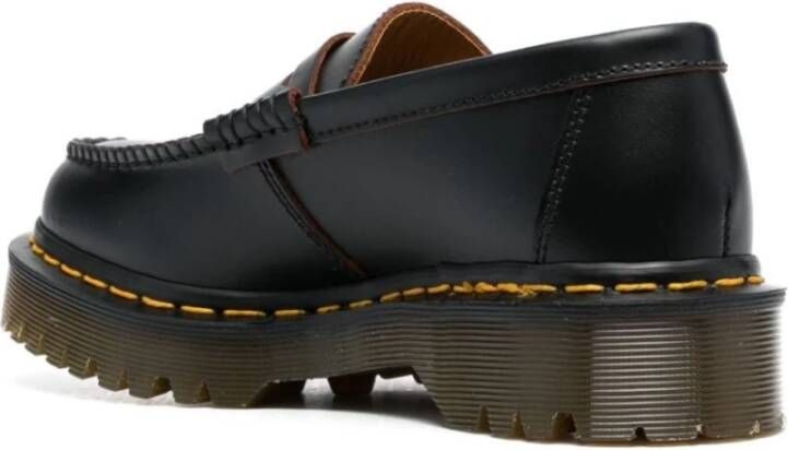 Dr. Martens Zwarte Leren Loafers Gemaakt in Engeland Black Dames