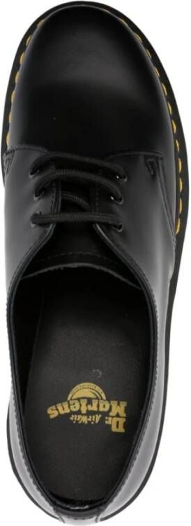 Dr. Martens Zwarte leren platte schoenen met lug zool Black Heren