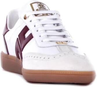 Elisabetta Franchi Ivoor Suède Geborduurde Logo Sneakers Beige Dames