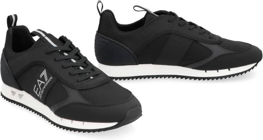 Emporio Armani EA7 Lage sneakers met contrasterende kleur zool Black Heren