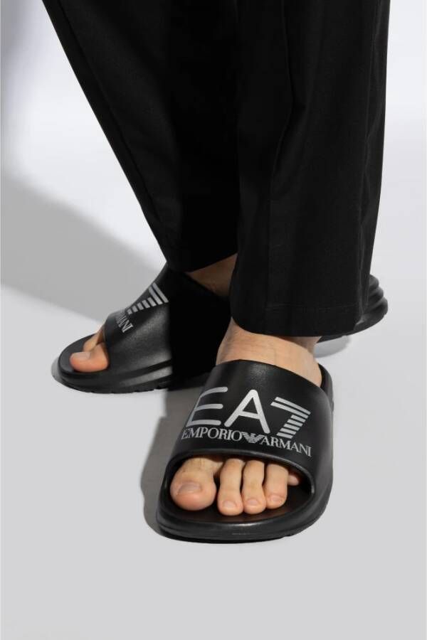 Emporio Armani EA7 Rubberen teenslippers Black Heren