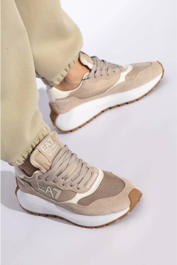 Emporio Armani EA7 Sneakers met logo Beige Dames