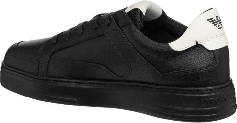 Emporio Armani Eenvoudige Vetersneakers Black Heren