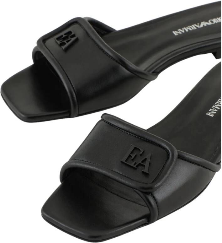 Emporio Armani Stijlvolle Slippers voor Dagelijks Comfort Black Dames