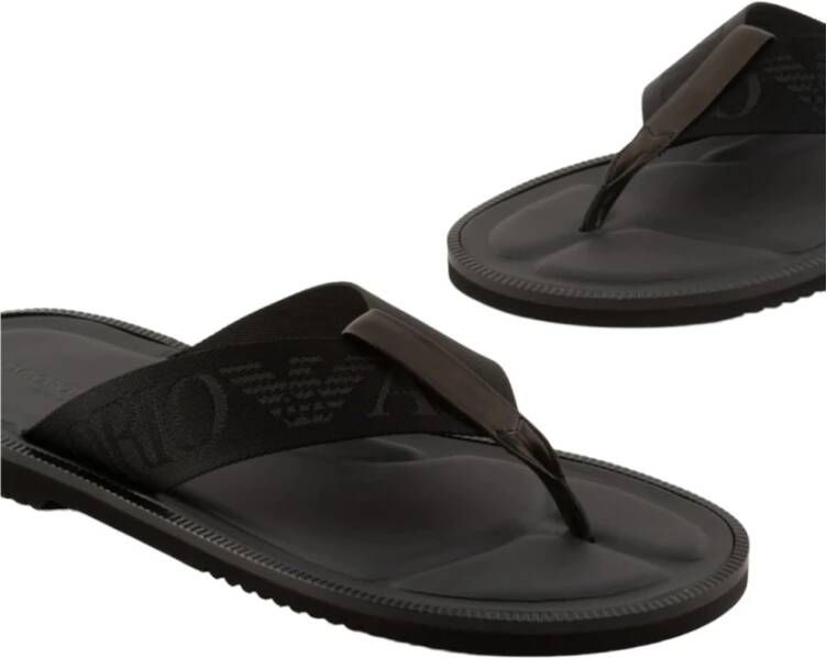 Emporio Armani Stijlvolle Slippers voor de Zomer Black Heren