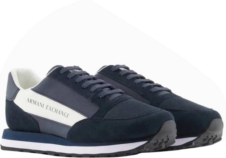 Emporio Armani Stijlvolle Sneakers voor Mannen Blue Heren