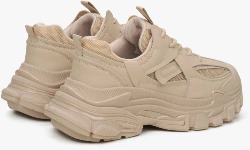 Estro Dames Beige Lage Sneakers met een Chunky Platform ES8 Er00115759 Beige Dames