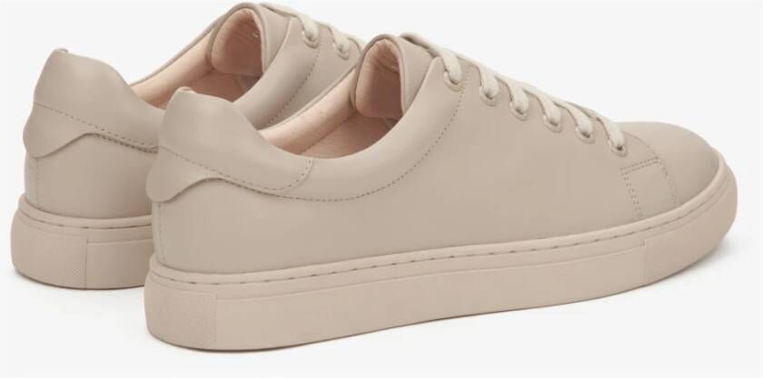 Estro Beige Leren Lage Sneakers voor Dames Beige Dames