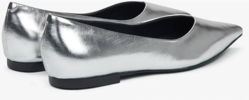 Estro Dames zilveren puntige neus balletflats gemaakt van echt leer Gray Dames