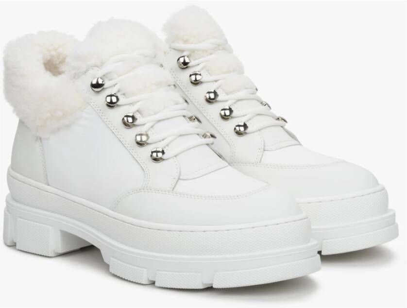 Estro Dames Witte Veterschoenen voor de Winter met Echt Bont Er00112246 White Dames