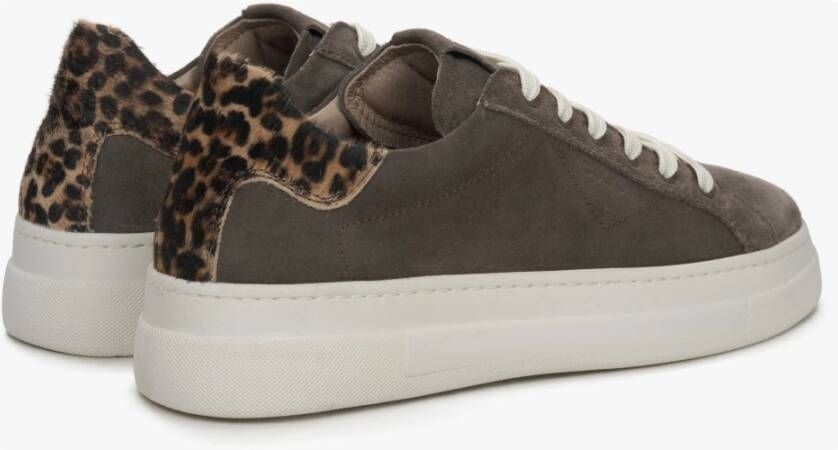 Estro Grijze Sneakers voor Dames met een Dierenprint gemaakt van Echt Italiaans Velours Er00115716 Gray Dames