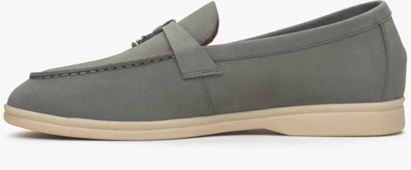 Estro Grijze Kwast Loafers Nubuck Leer Gray Dames