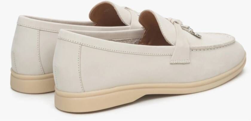 Estro Dames Lichtbeige Kwast Loafers gemaakt van Nubuck Beige Dames