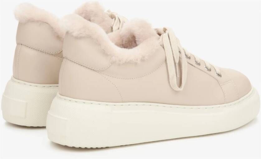 Estro Lichtbeige lage winter sneakers voor dames met bontvoering Beige Dames