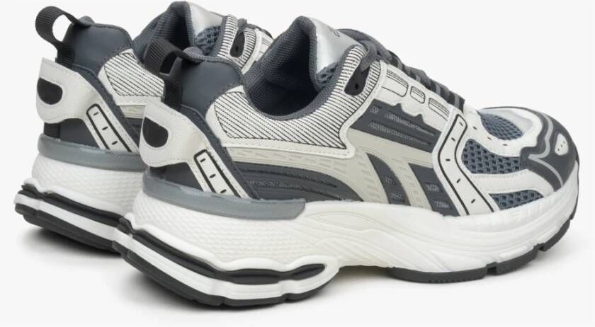 Estro Grijze Sneakers voor Dames Gemaakt van Gemengde Materialen met Ademend Mesh ES8 Er00115738 Gray Dames