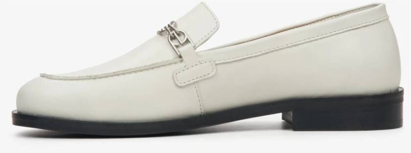 Estro Dames Crème Beige Leren Loafers met een Zilveren Ketting Er00114675 Beige Dames