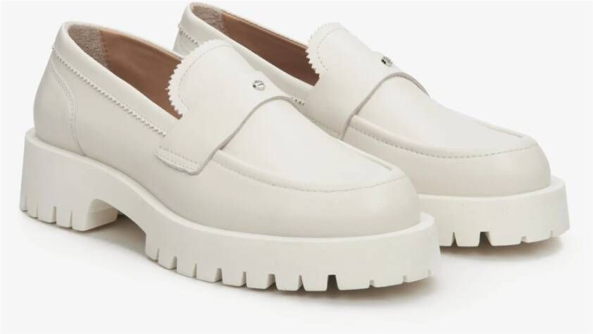 Estro Dames Lichtbeige Leren Loafers met een Chunky Zool Er00114644 Beige Dames