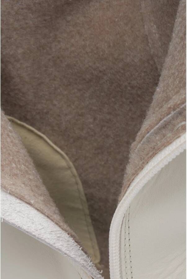 Estro Dames Lichtbeige Leren Enkellaarzen met Zachte Bovenkant Er00113679 Beige Dames