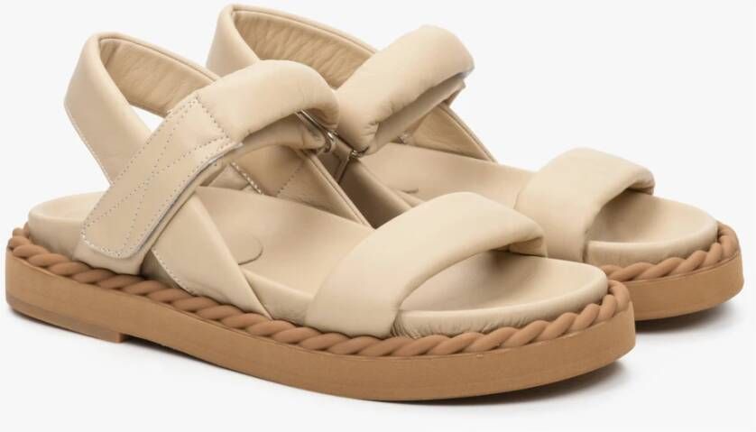 Estro Dames Beige Leren Platte Sandalen Er00111202 Beige Dames